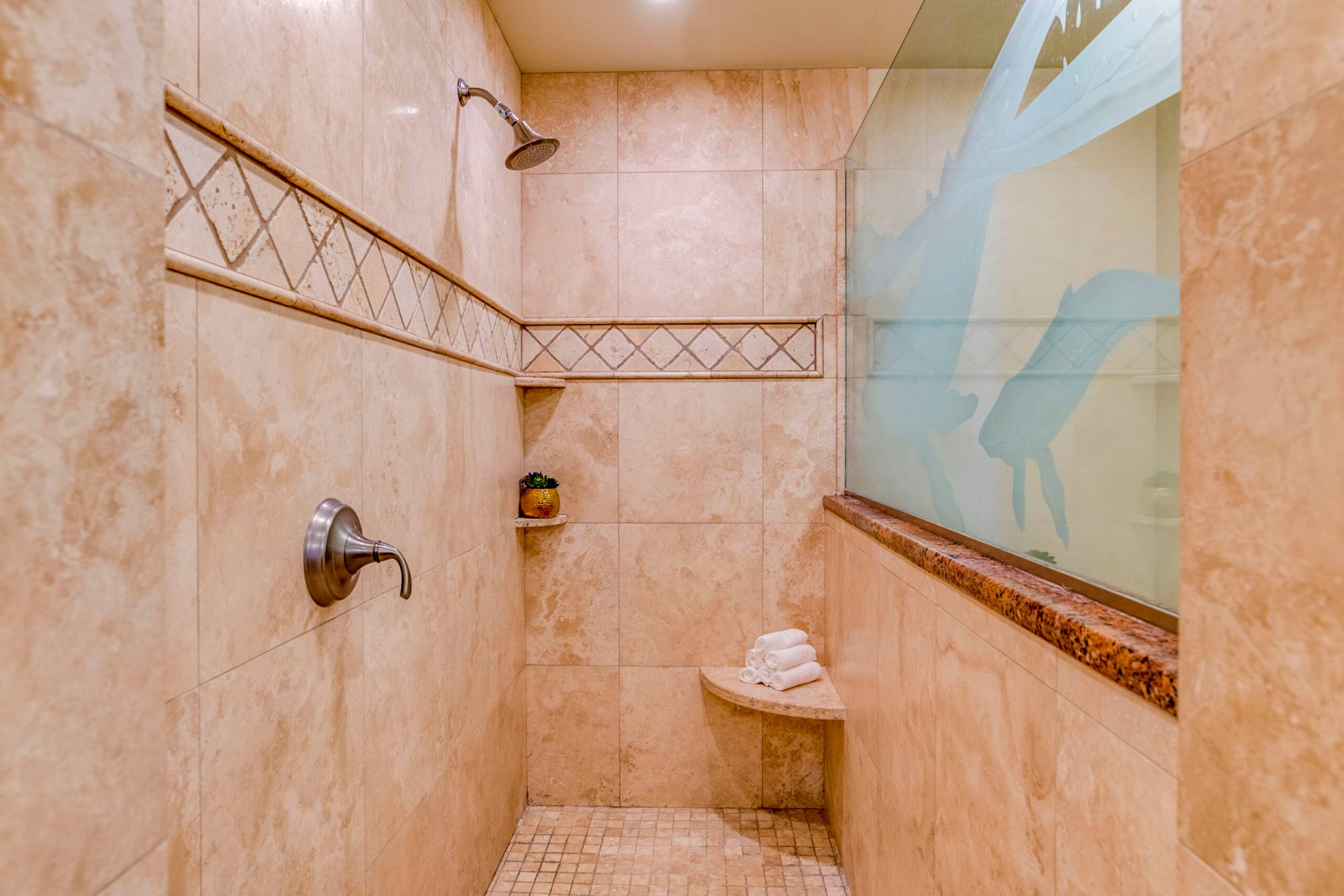 Condo in Lahaina · ★4.83 · 1 bedroom · 2 beds · 2 baths - Image 24
