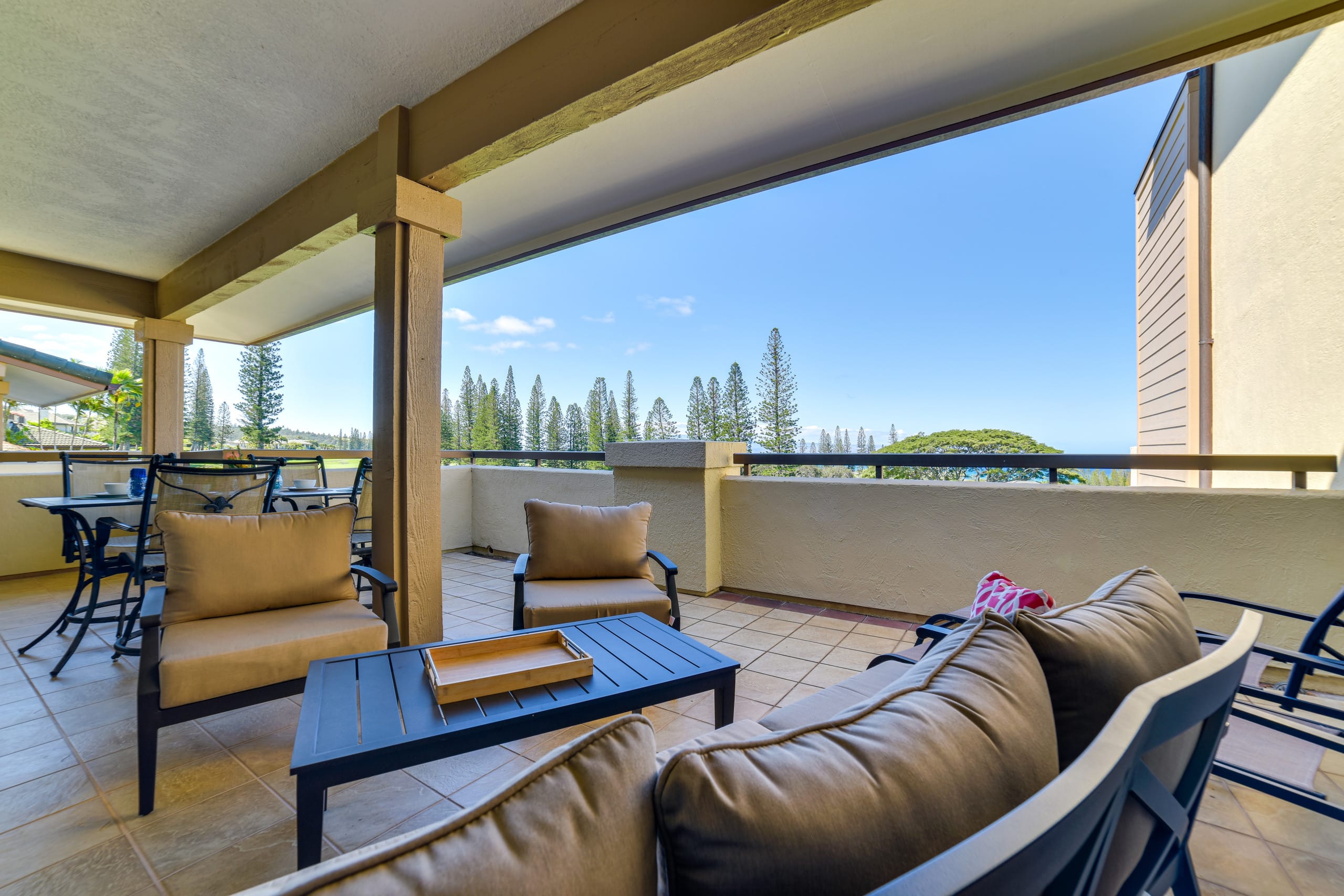 Condo in Lahaina · ★4.83 · 1 bedroom · 2 beds · 2 baths - Image 28