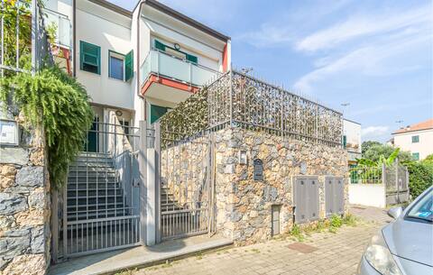 2 bedroom stunning home in Vado Ligure