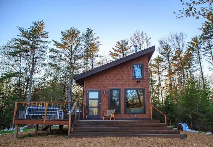 Modern Cabin in the Pines • Hot Tub + Near Acadia