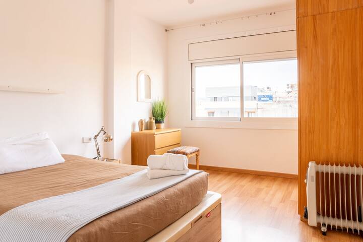 Bright 4BD with terrace near Arc de Triomf gallery image 5