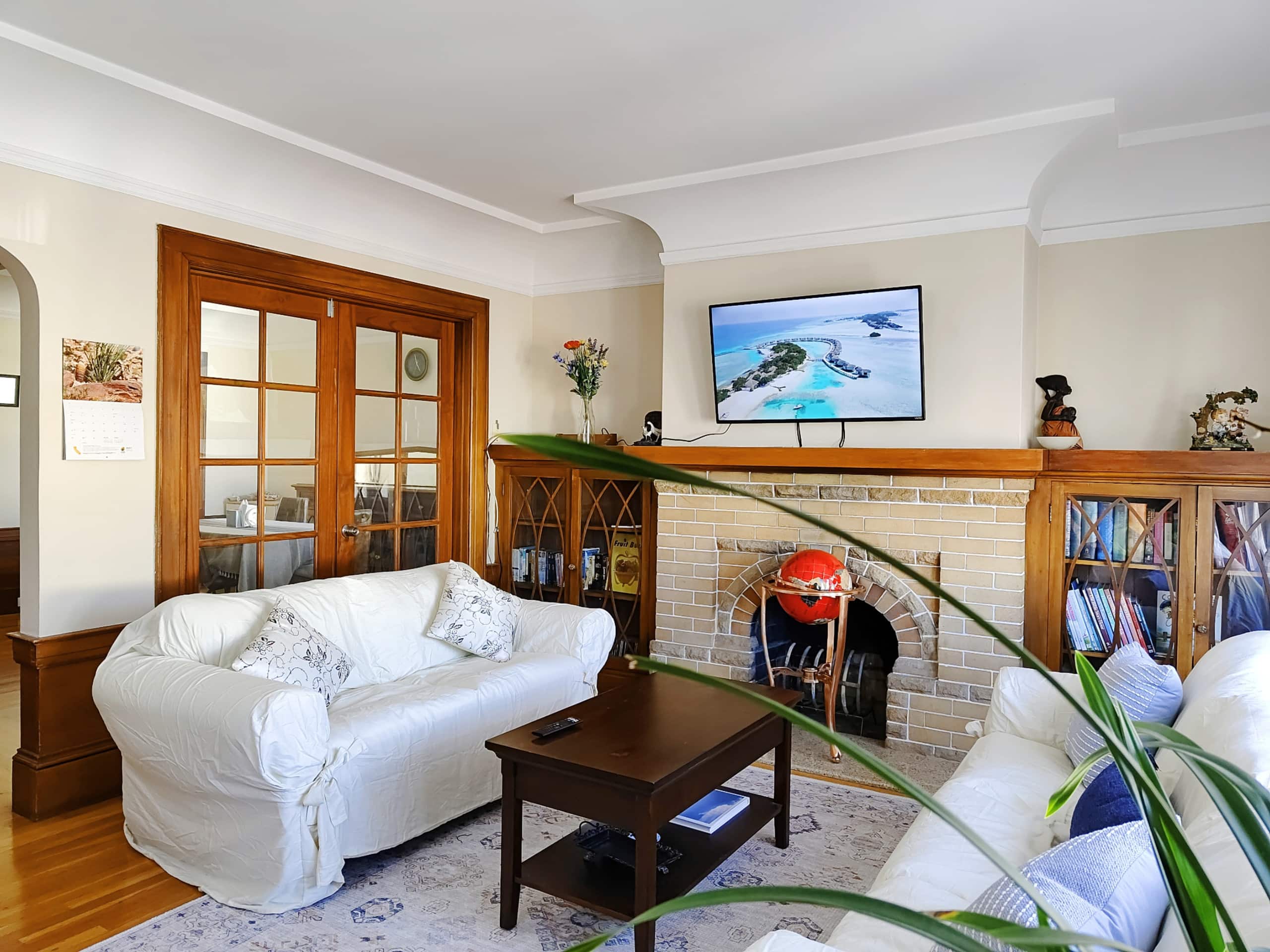 Home in San Francisco · ★4.84 · 2 bedrooms · 2 beds · 1 bath - Image 6