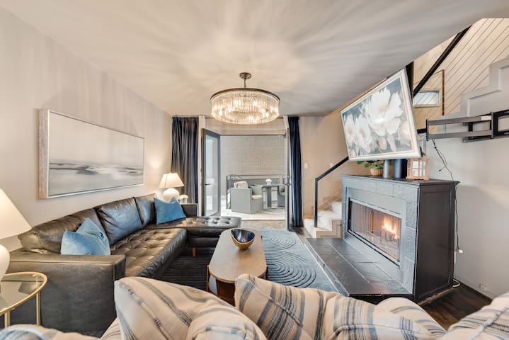 Spacious 3-Bed Loft with Pool & Private Patio