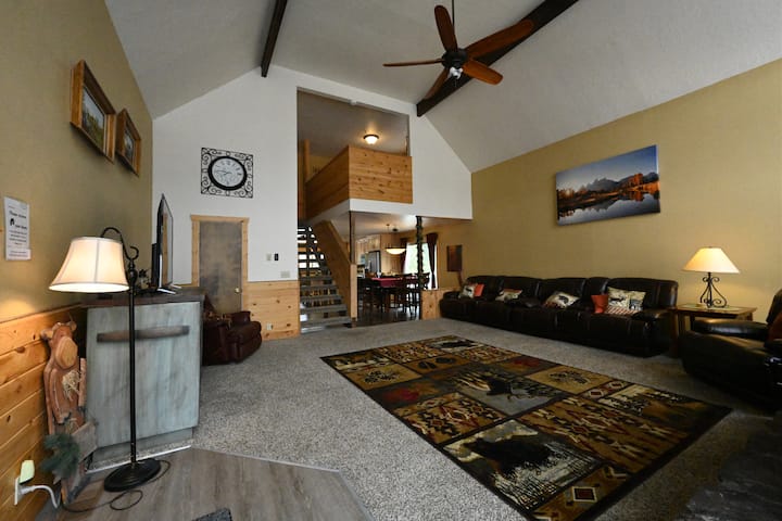 Mountain View Cabin 22 Miles From Yellowstone - Idaho (State)