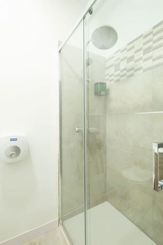 Apartamentos Day Madrid managed Airbnb listing 3