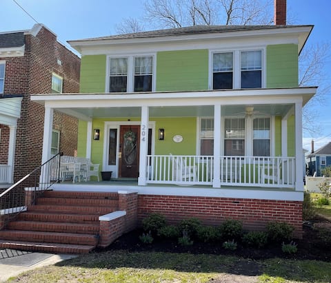 Key Lime Cottage: Your Beachside Retreat