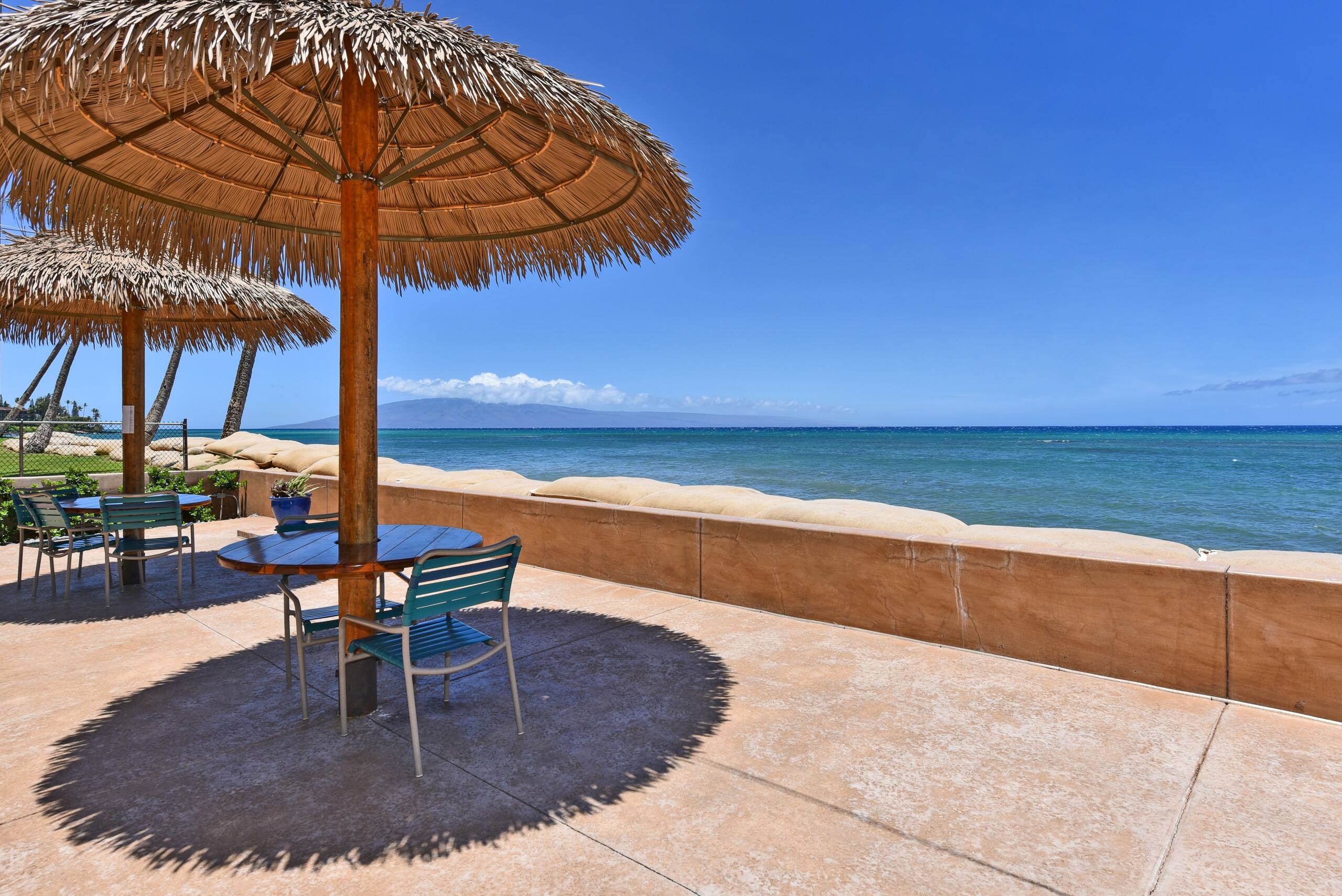 Condo in Lahaina · ★4.5 · 2 bedrooms · 3 beds · 2 baths - Image 28