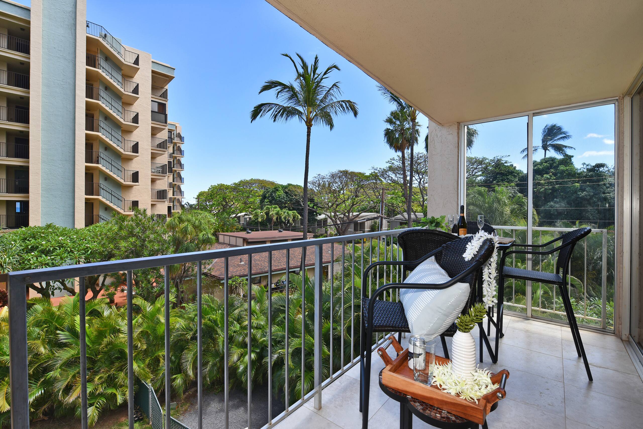 Condo in Lahaina · ★4.5 · 2 bedrooms · 3 beds · 2 baths - Image 32
