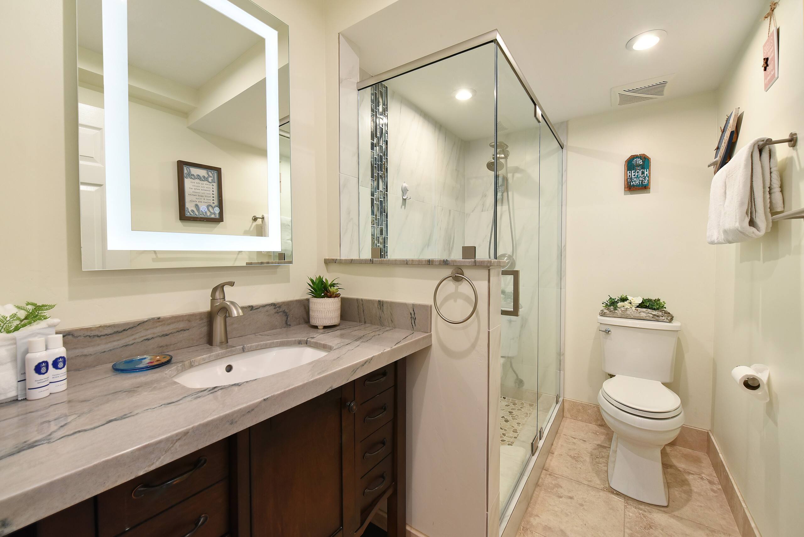 Condo in Lahaina · ★4.5 · 2 bedrooms · 3 beds · 2 baths - Image 22