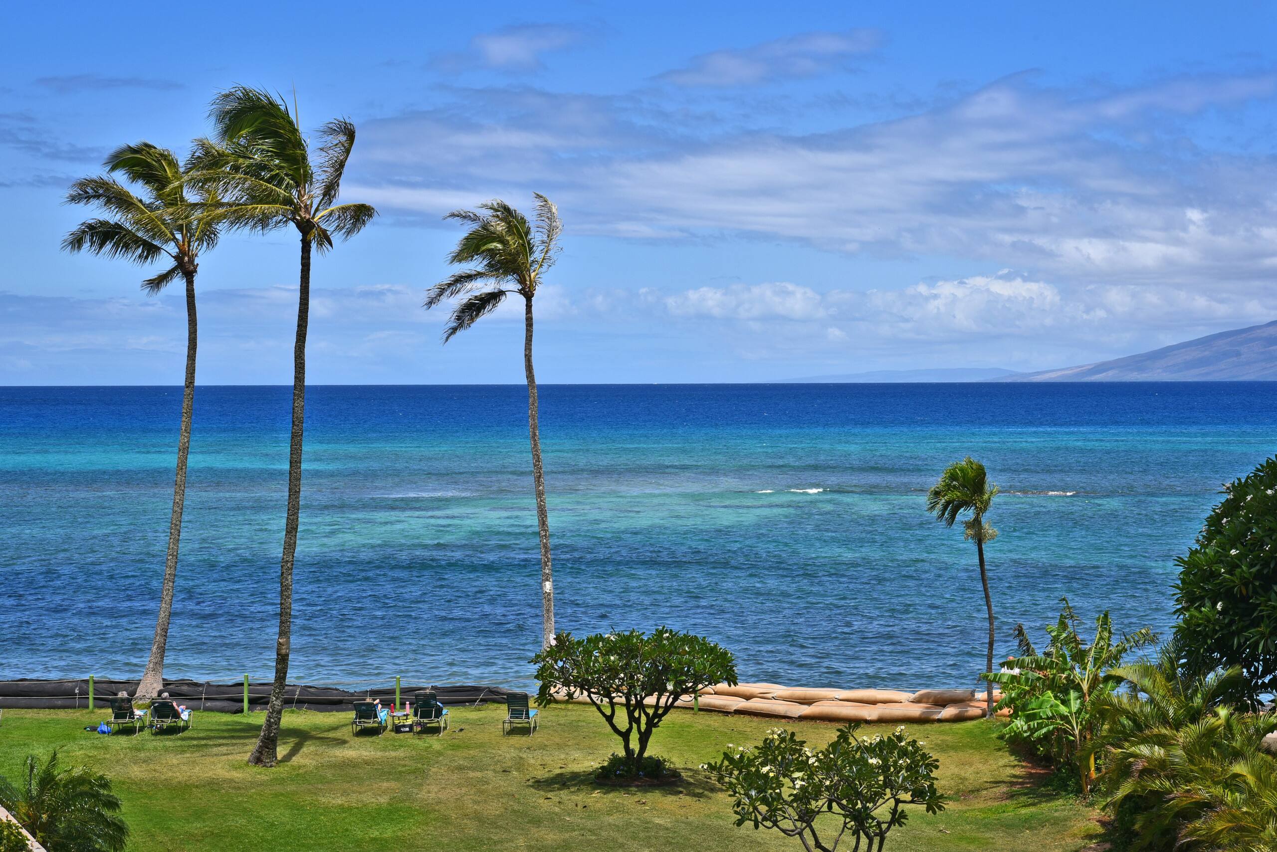 Condo in Lahaina · ★4.5 · 2 bedrooms · 3 beds · 2 baths - Image 34