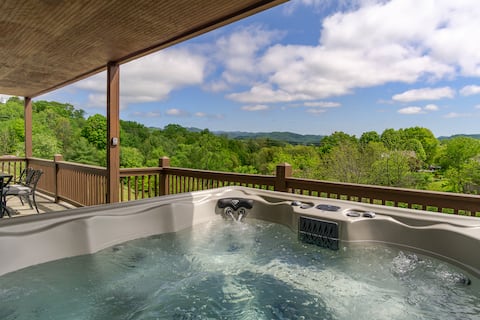 Views & Game Room. 1 Mile to Mars Hill University!