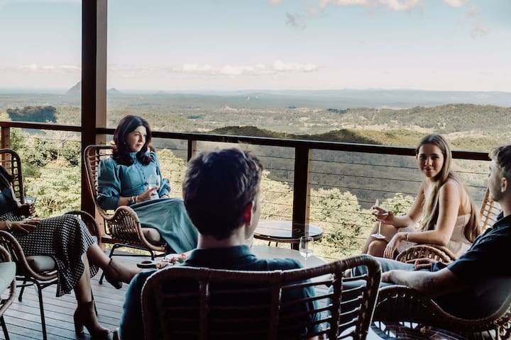 “Mountain View House and Studio Maleny”