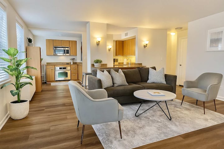 12k - You`ll Love This 1 Bd 1 Ba Condominium In Th - Atlanta, GA