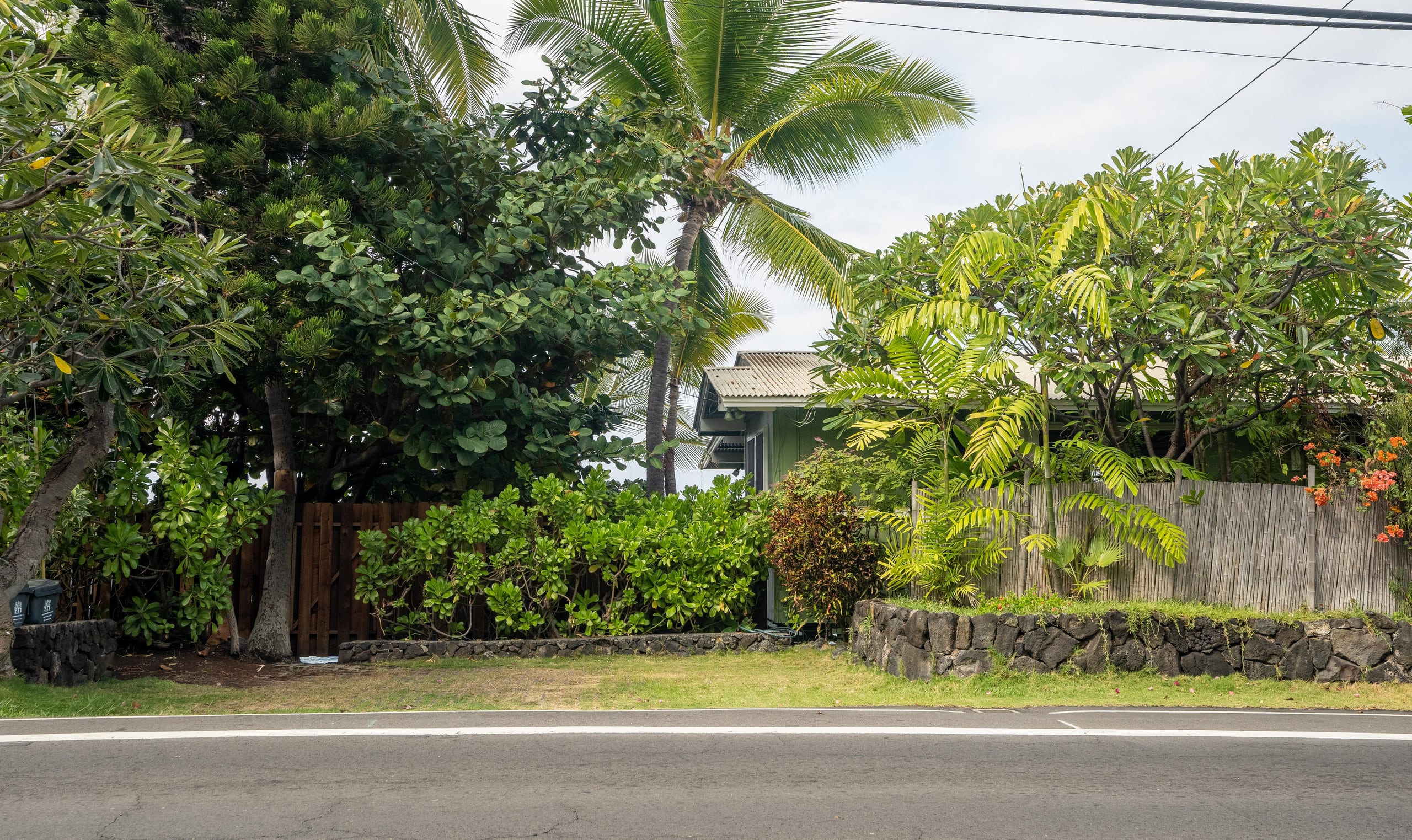 Home in Kailua-Kona · ★4.83 · 2 bedrooms · 3 beds · 2 baths - Image 48