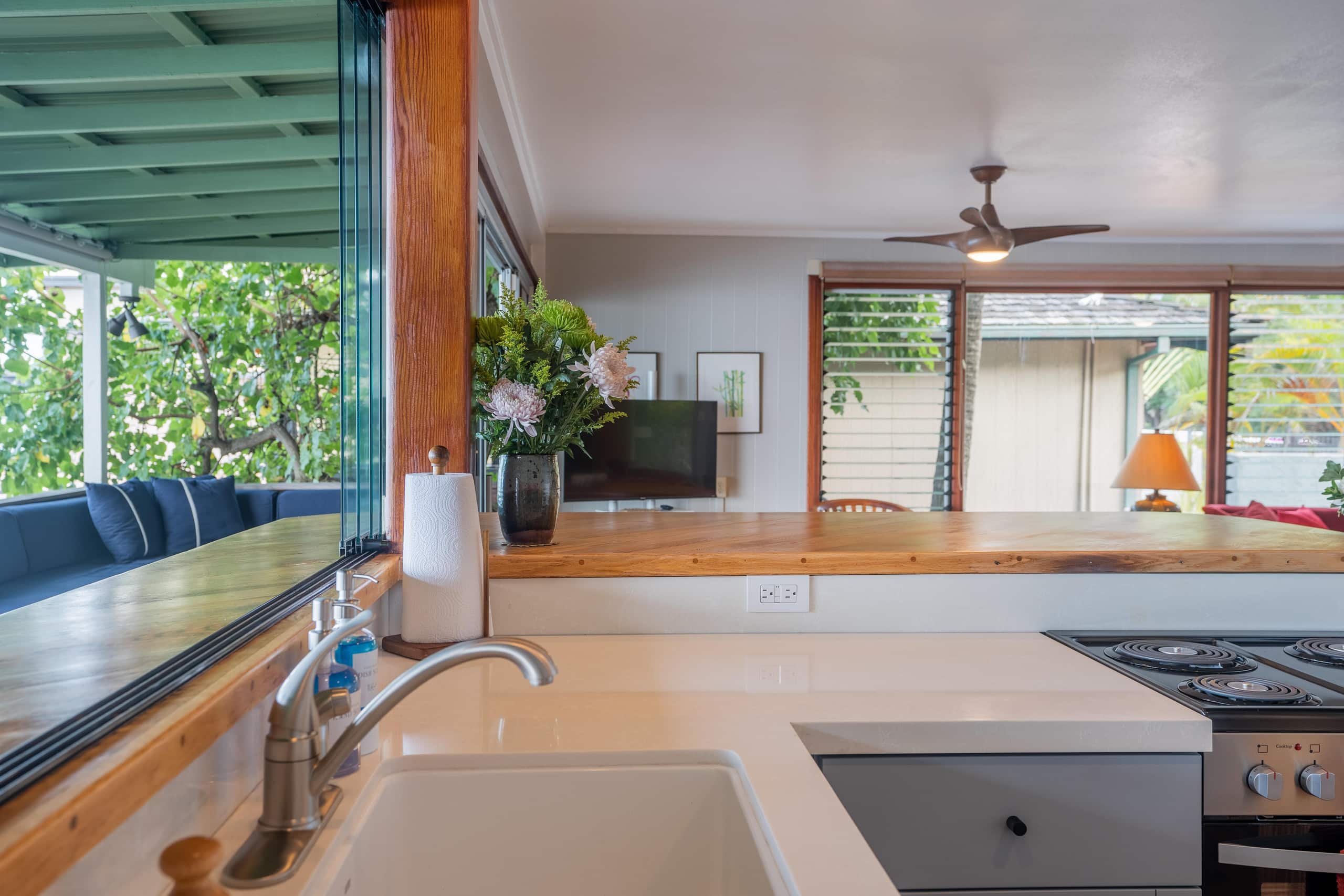 Home in Kailua-Kona · ★4.83 · 2 bedrooms · 3 beds · 2 baths - Image 15