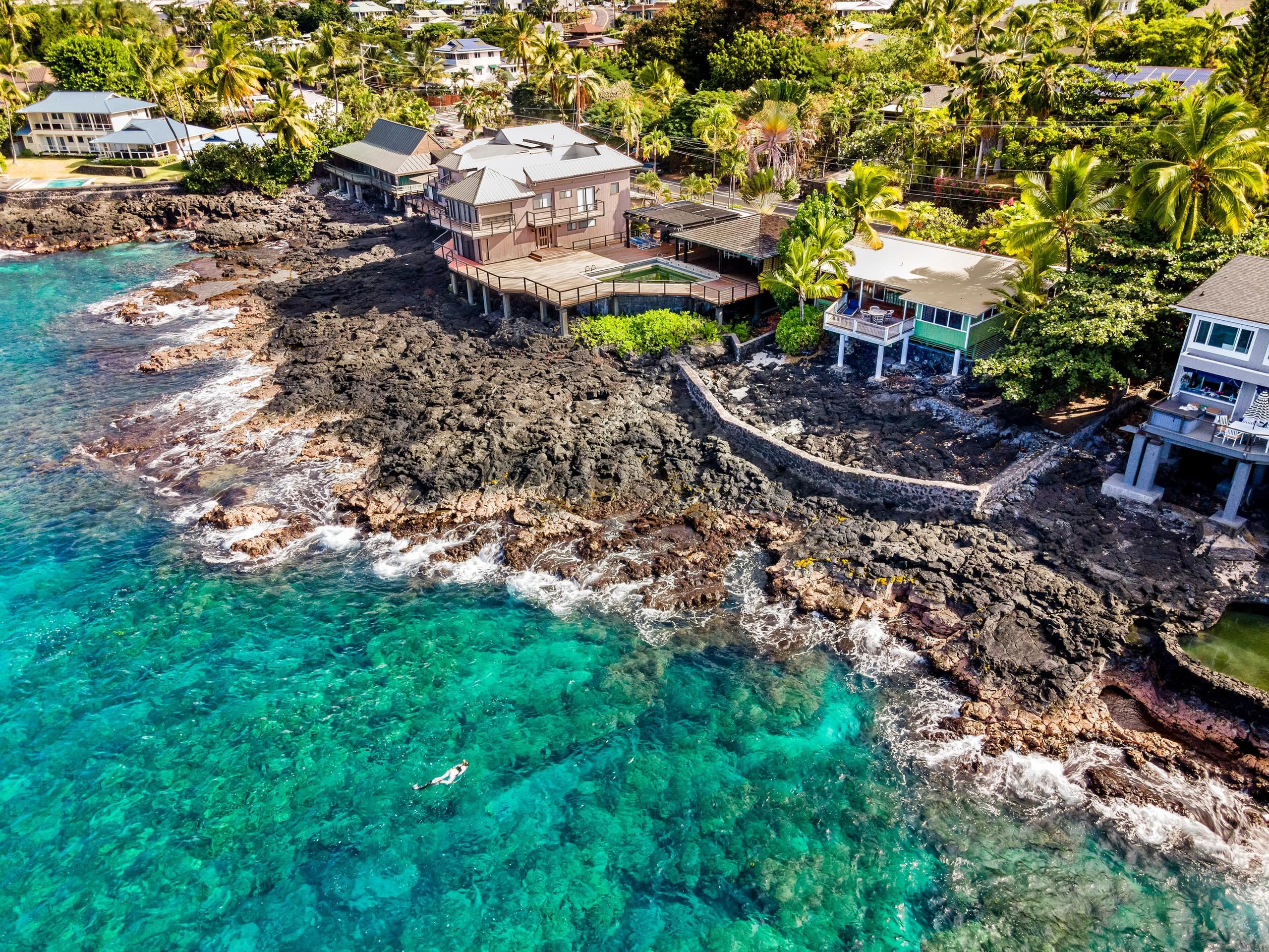 Home in Kailua-Kona · ★4.83 · 2 bedrooms · 3 beds · 2 baths - Image 3