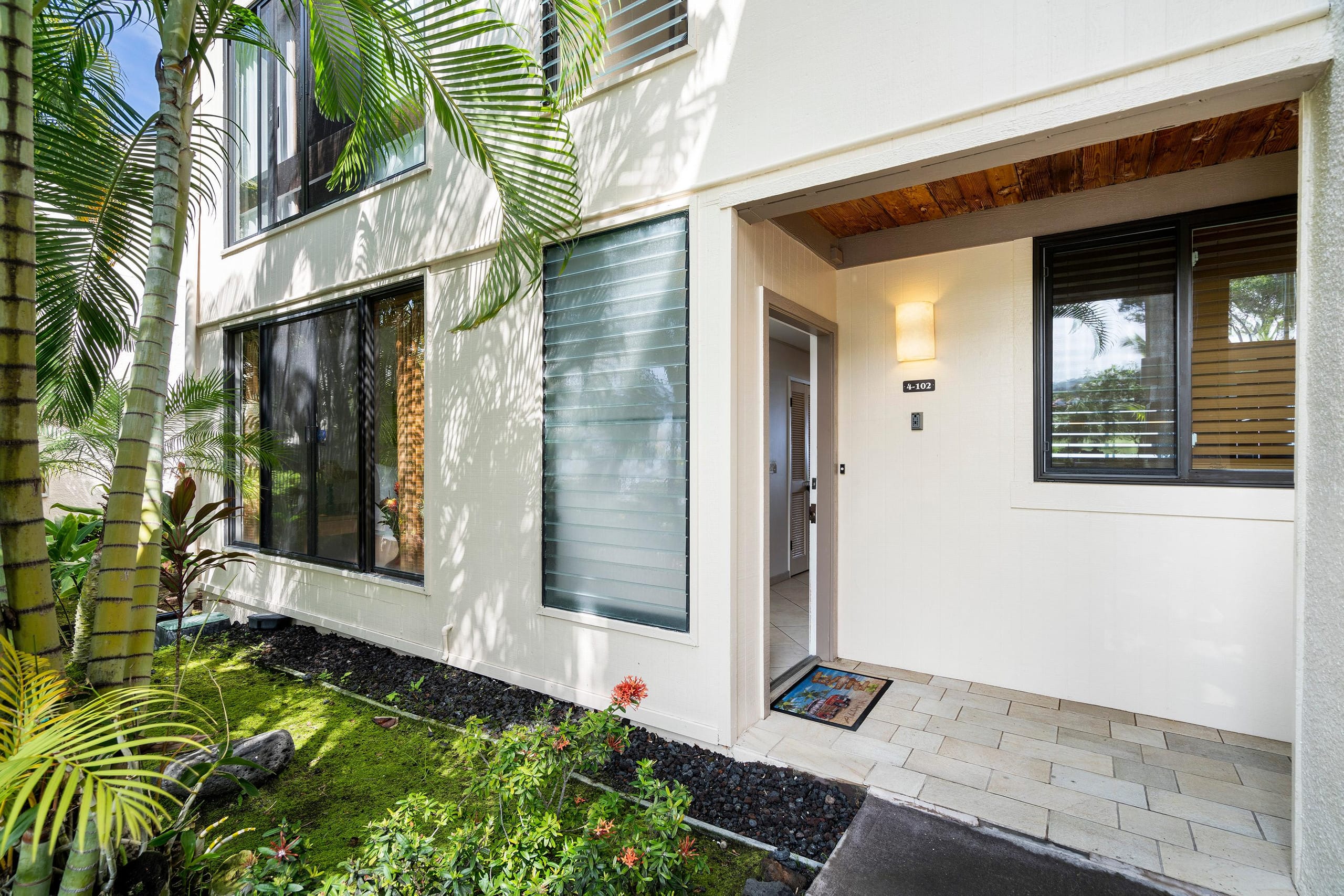 Condo in Kailua-Kona · ★4.71 · 2 bedrooms · 2 beds · 2 baths - Image 26