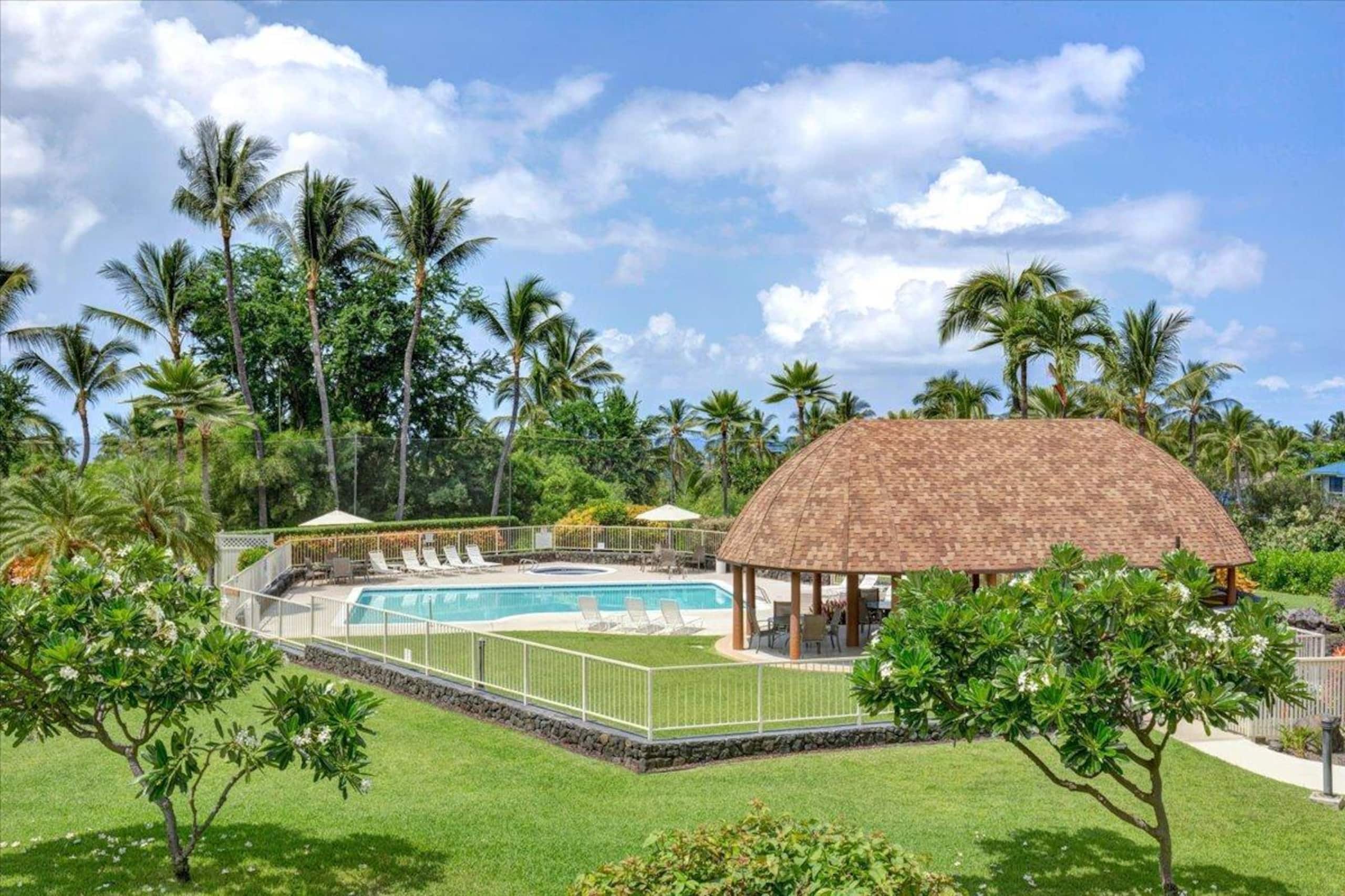 Condo in Kailua-Kona · ★4.5 · 2 bedrooms · 2 beds · 2 private baths - Image 21