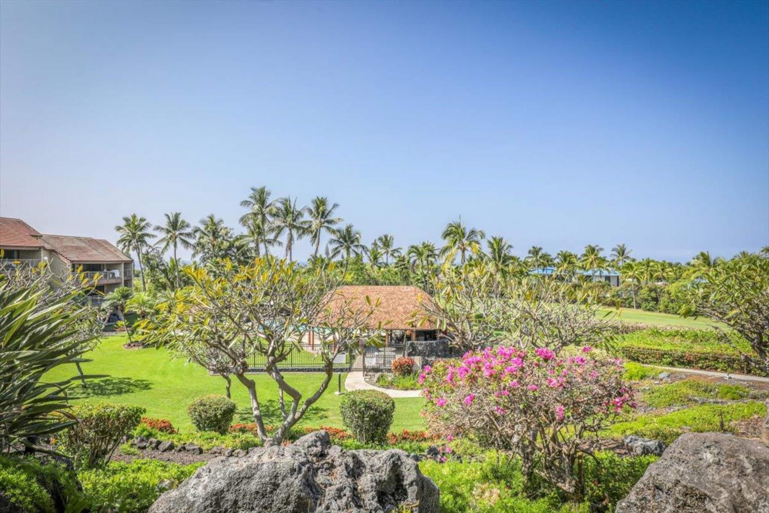 Condo in Kailua-Kona · ★4.5 · 2 bedrooms · 2 beds · 2 private baths - Image 22