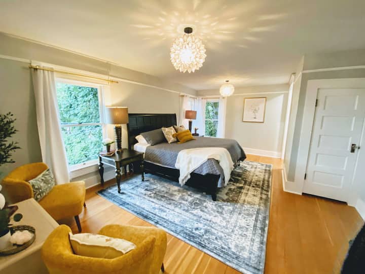 The Historic Entertainer in PNW Monteith District Houses for Rent in Albany, Oregon, United