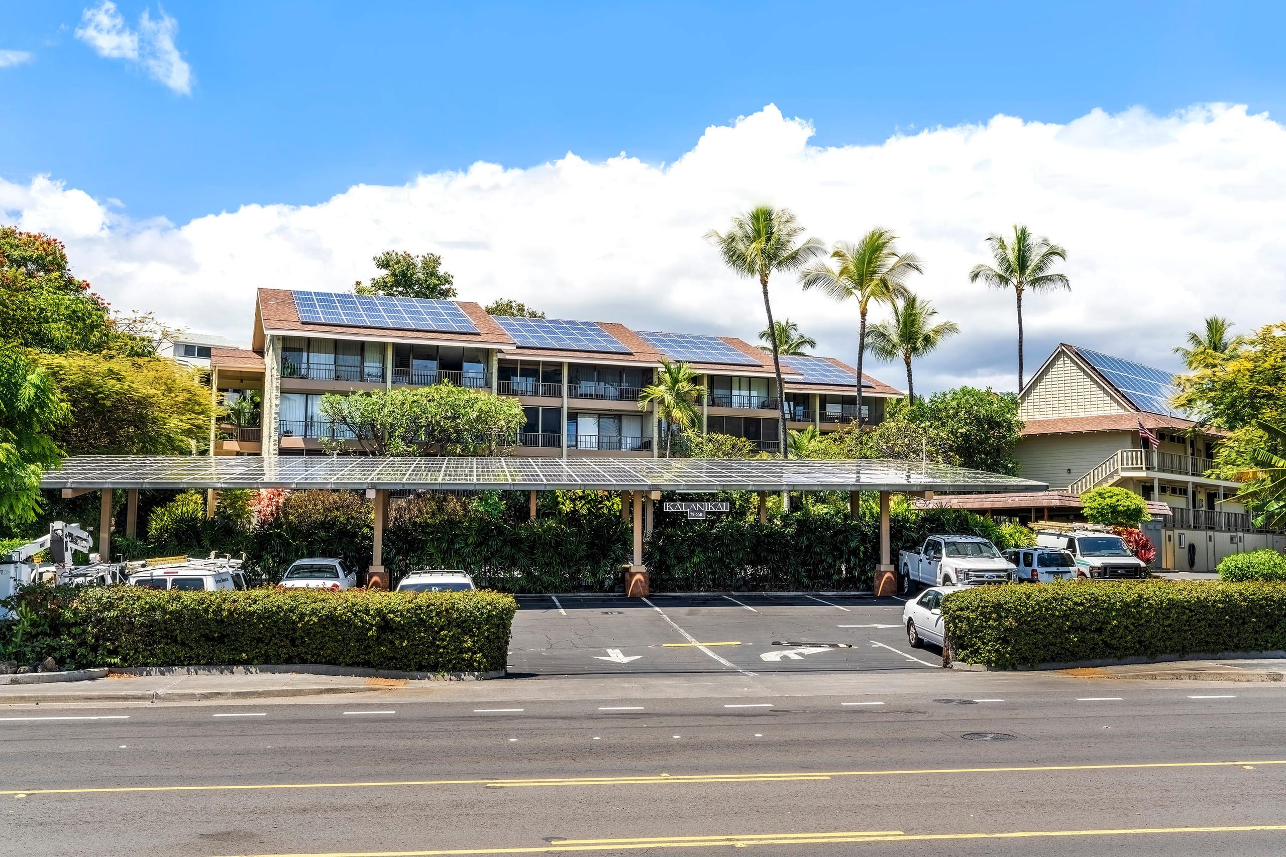 Condo in Kailua-Kona · ★4.83 · 1 bedroom · 2 beds · 1 private bath - Image 26
