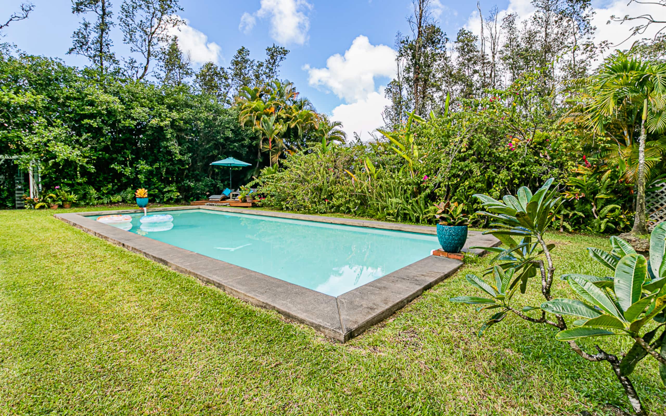 Home in Keaau · ★4.81 · 1 bedroom · 1 bed · 1.5 baths - Image 24