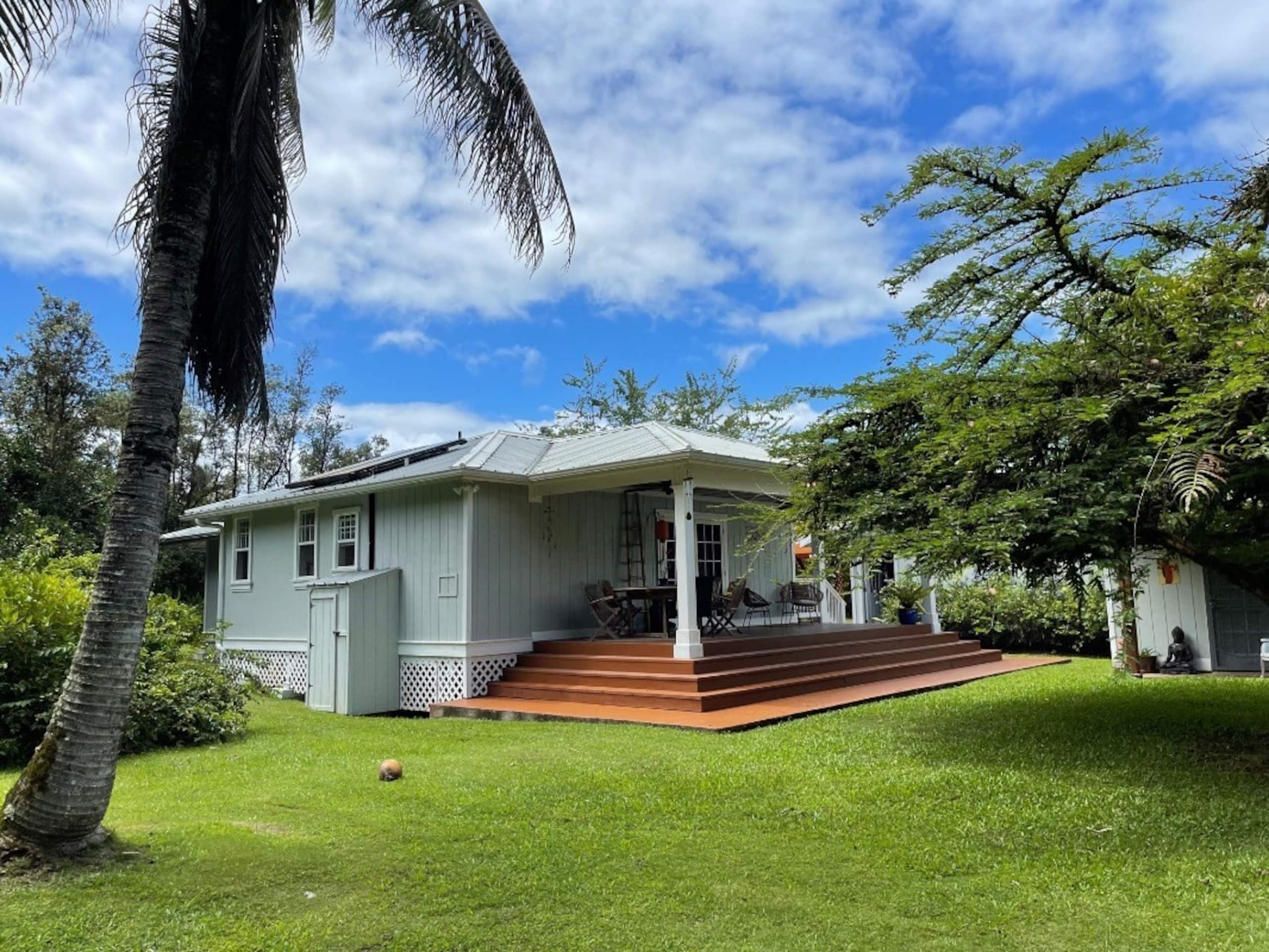 Home in Keaau · ★4.81 · 1 bedroom · 1 bed · 1.5 baths - Image 26