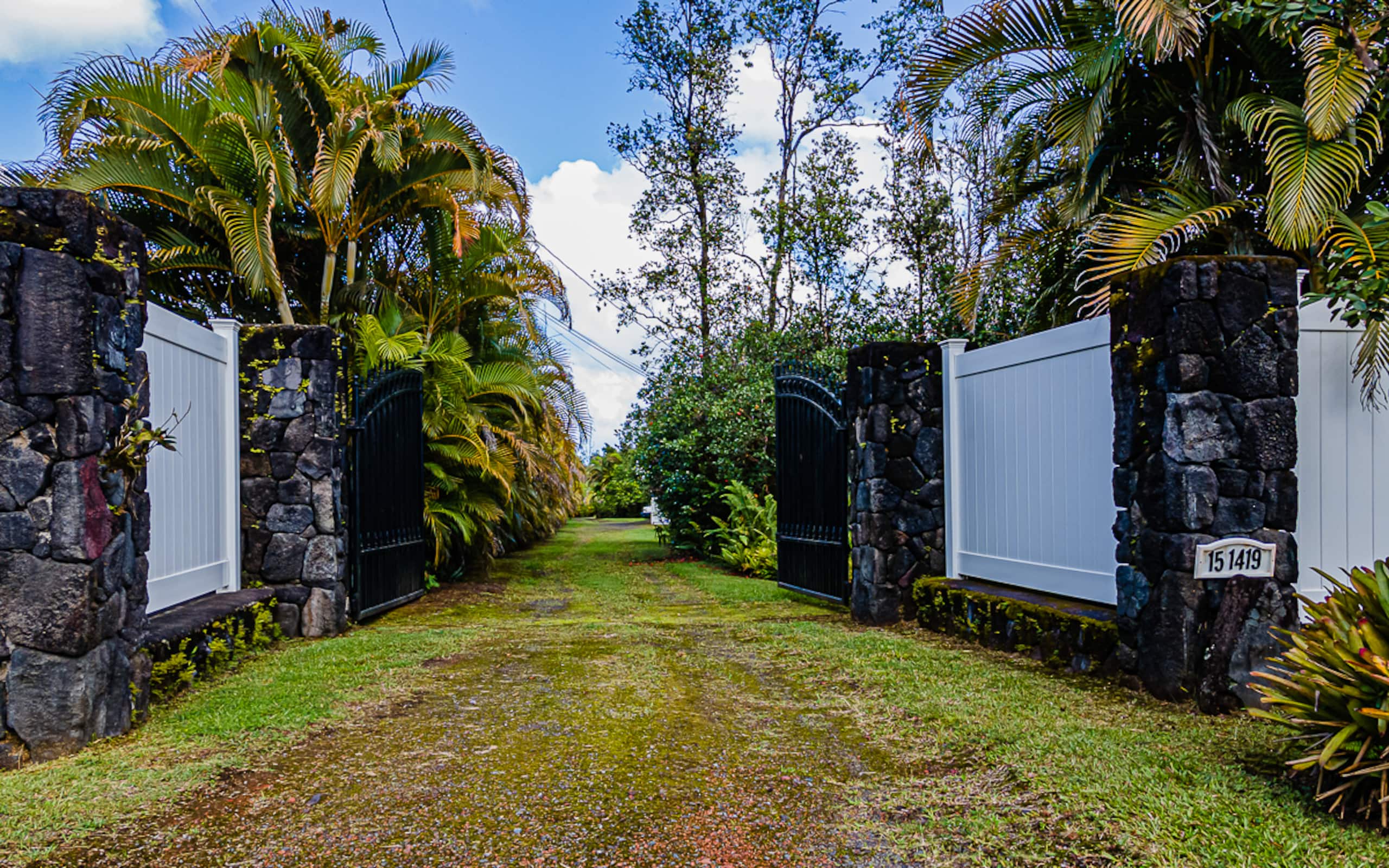 Home in Keaau · ★4.81 · 1 bedroom · 1 bed · 1.5 baths - Image 34