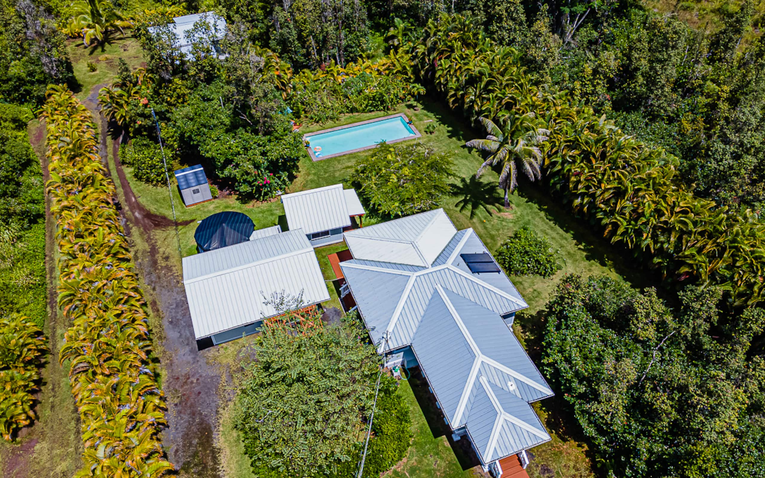 Home in Keaau · ★4.81 · 1 bedroom · 1 bed · 1.5 baths - Image 37