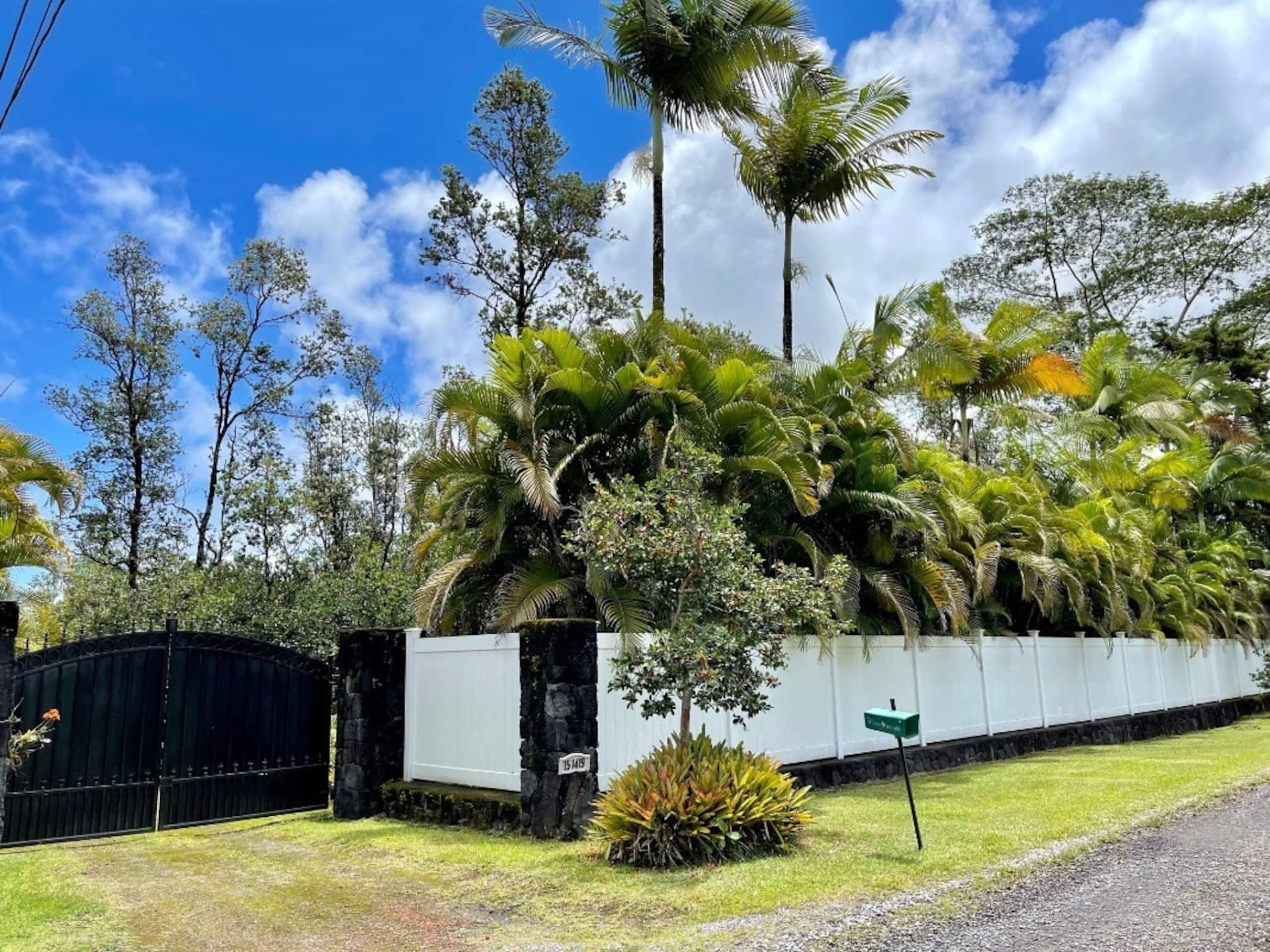 Home in Keaau · ★4.81 · 1 bedroom · 1 bed · 1.5 baths - Image 33