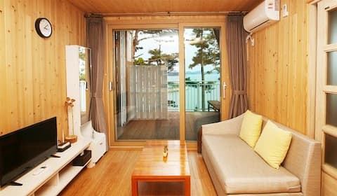 Anxin Lodge Room 101, operated by a former firefighter