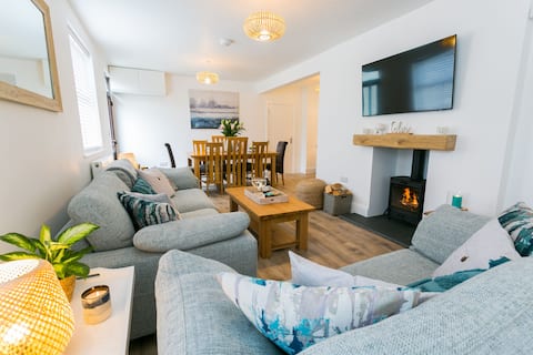 Popular Airbnb listing: 45 Bryn Lane- sea views in Beaumaris in Central, East, West