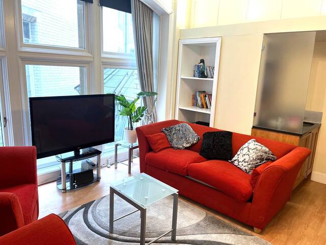 8 Royal Mille Mansions gallery image 5