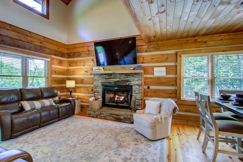Successful Airbnb property: Mountain Views-2 Master Suites-Hot Tub-Game Room I in Foscoe