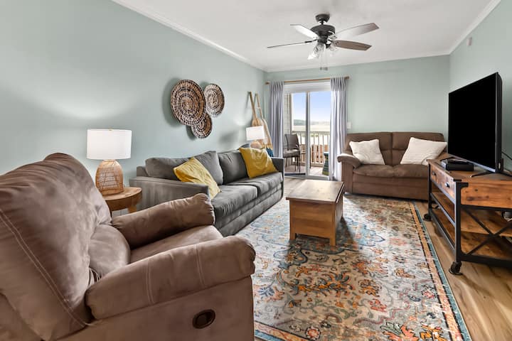 Perfect Spot For A Laid-back Beach Vacation - Cherry Grove Beach, SC