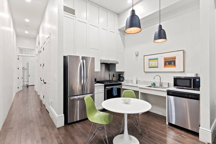 Group-Friendly NOLA Suite • Near Bourbon gallery image 2