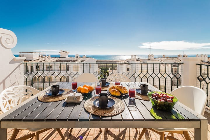 Casa Londamba | Meia Praia Beach | Sea View