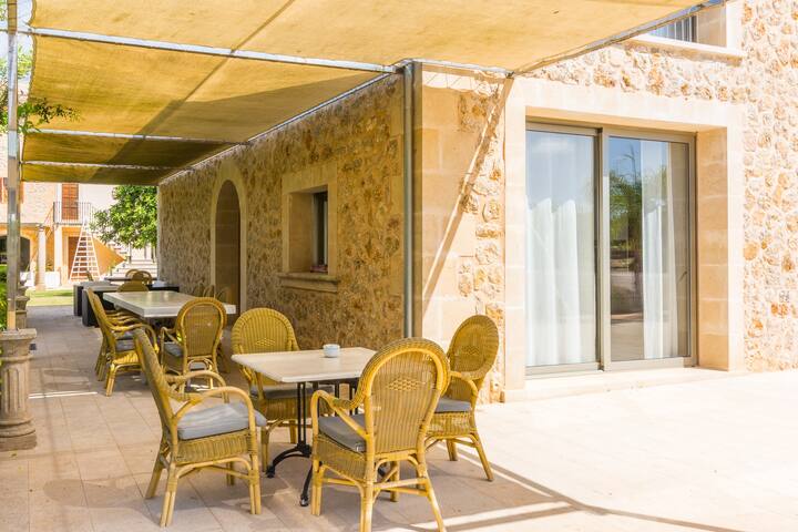 Son Perot gallery image 5