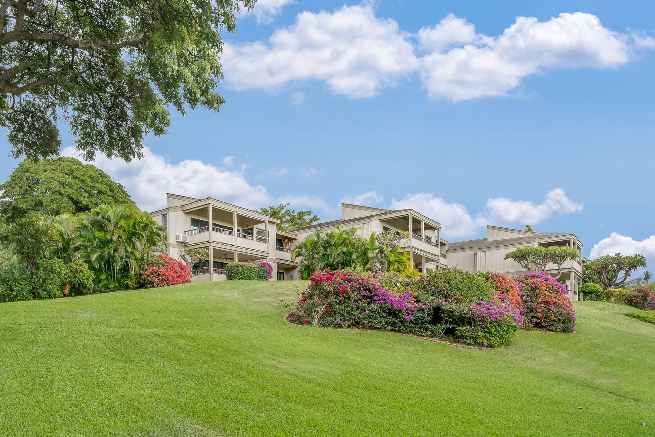 Condo in Kihei · ★4.74 · 2 bedrooms · 2 beds · 2 baths - Image 38
