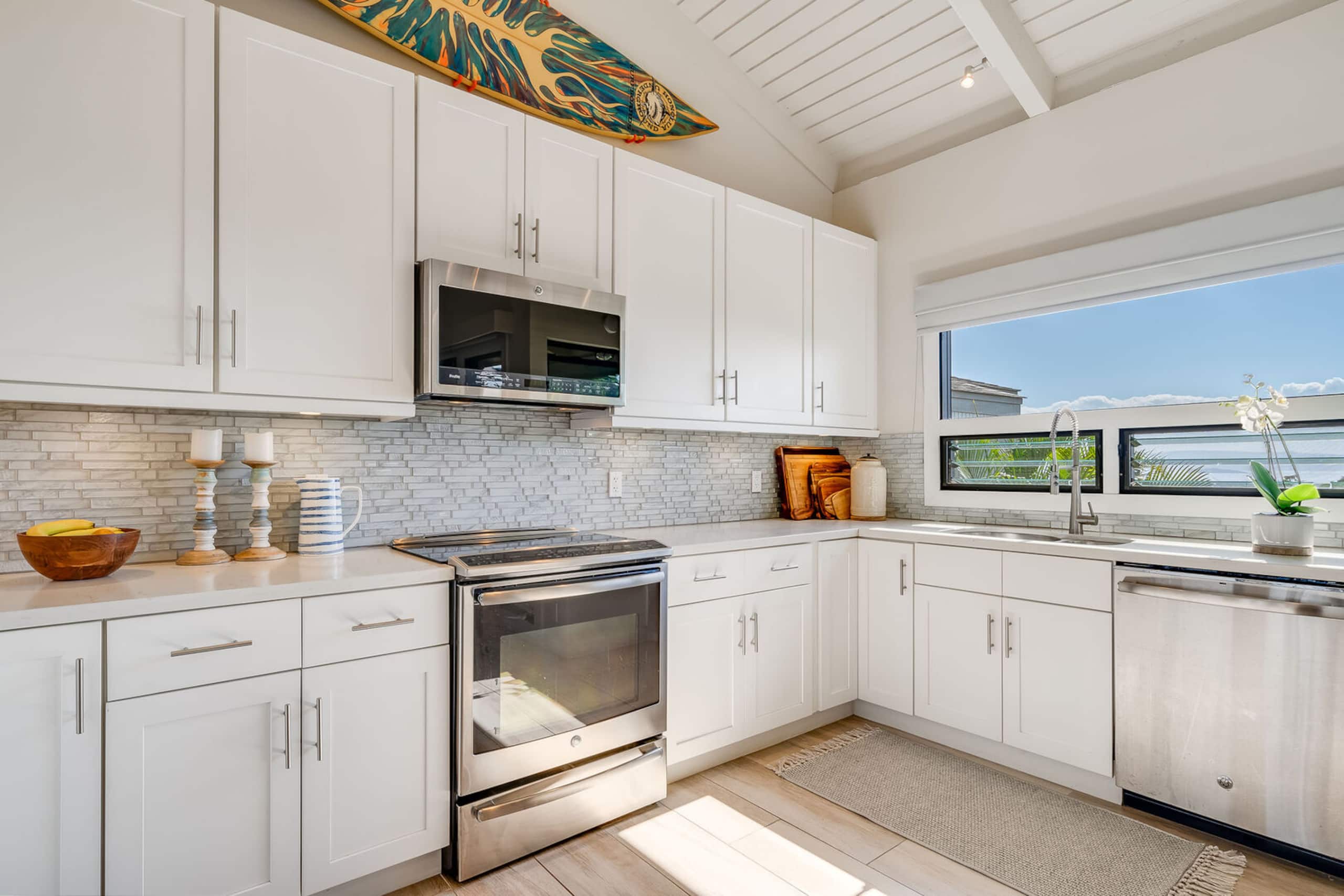 Condo in Kihei · ★4.74 · 2 bedrooms · 2 beds · 2 baths - Image 4