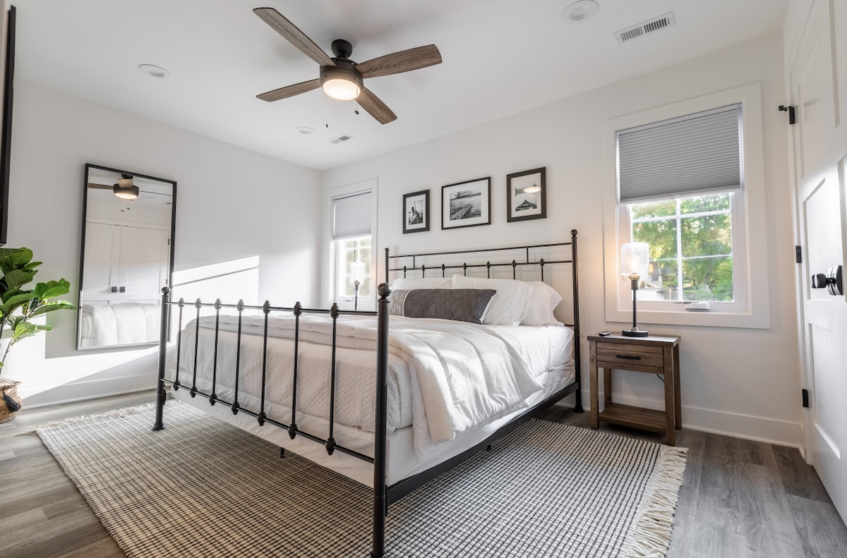 chambre principale avec lit king