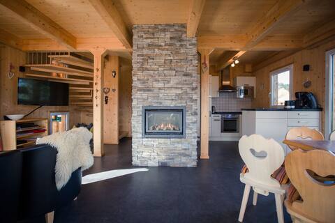 Popular Airbnb listing: Cottage for up to 11 people with private Spa in Stadl Predlitz