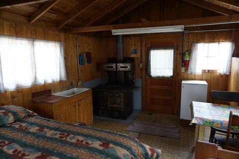 Cabin 10 at Sportsman’s Lodge *NOW WITH WIFI*