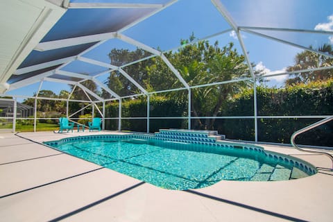 Beach Getaway (Pool & 2 King Beds)