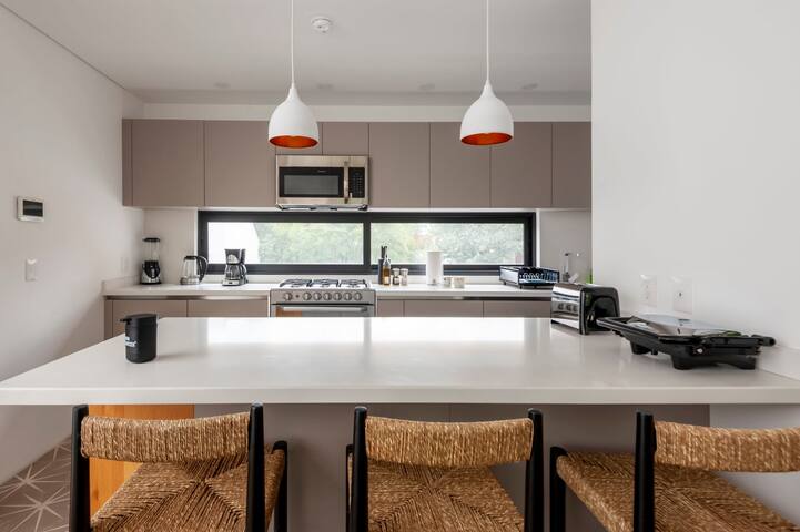 w* | Inspiring 3BR Duplex with Terrace in Polanco gallery image 4