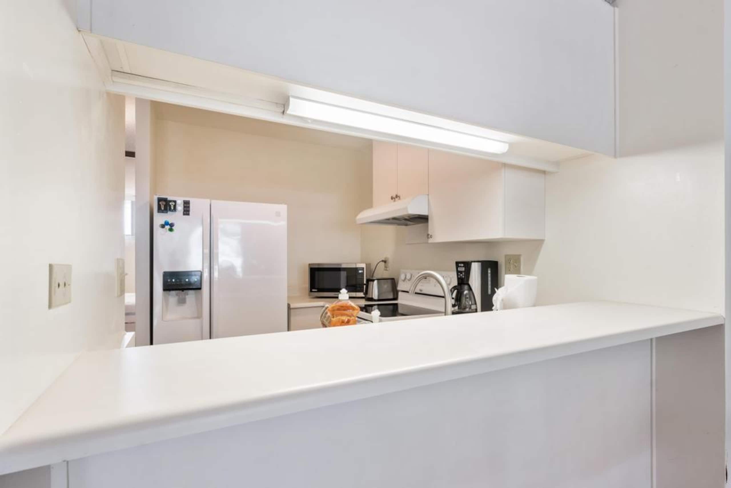 Condo in Kailua-Kona · ★4.38 · 2 bedrooms · 2 beds · 2 shared baths - Image 18