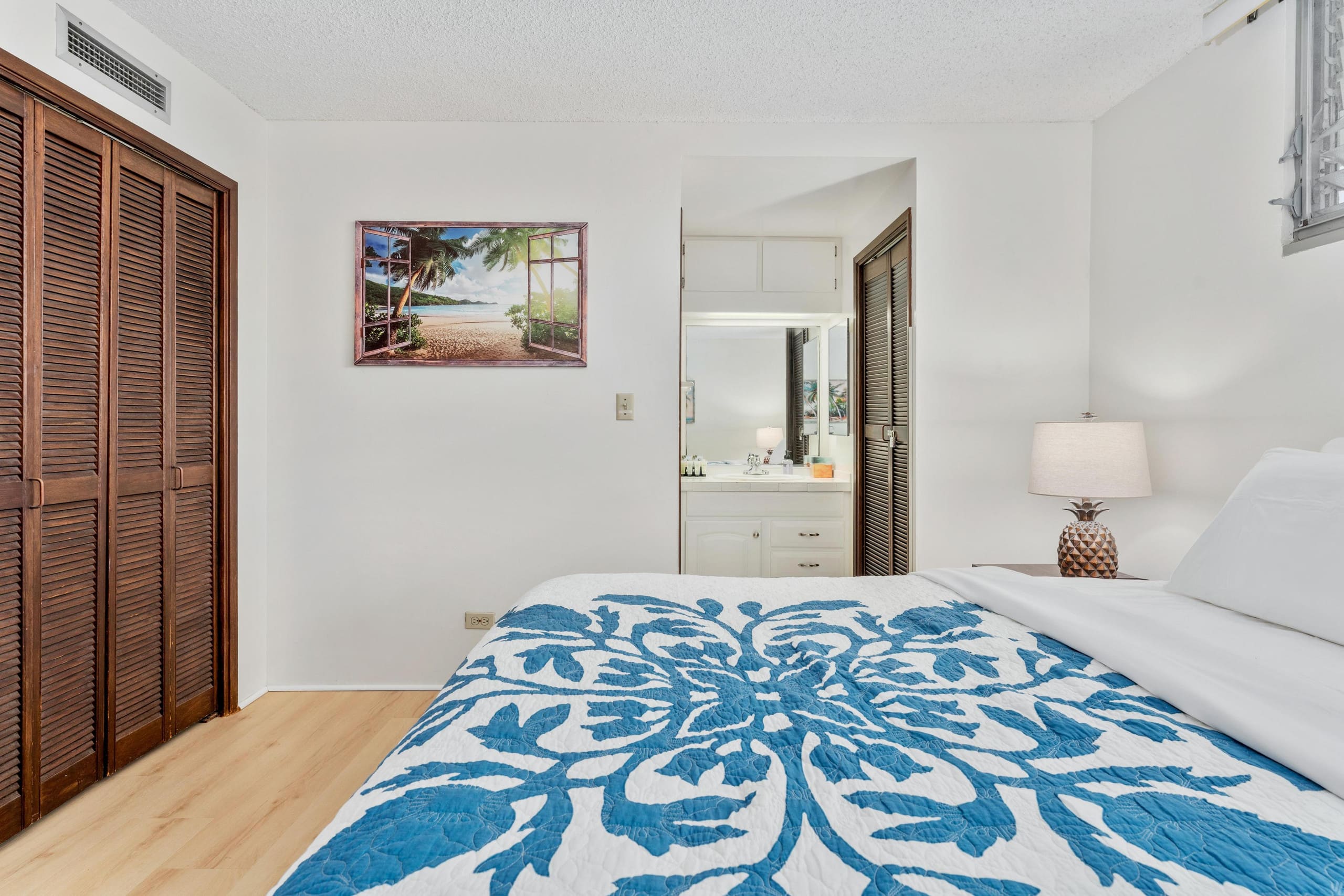 Condo in Kailua-Kona · ★4.38 · 2 bedrooms · 2 beds · 2 shared baths - Image 29