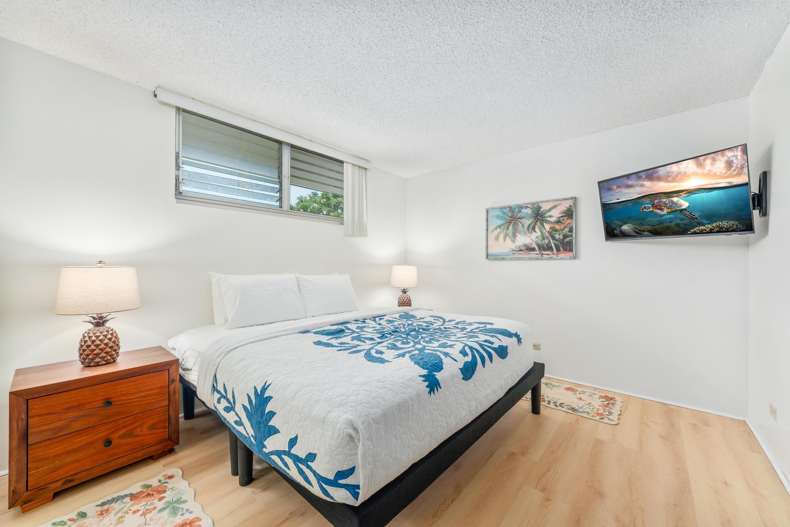 Condo in Kailua-Kona · ★4.38 · 2 bedrooms · 2 beds · 2 shared baths - Image 5