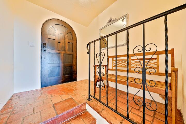 On The Beach Clubhouse – Bayfront beauty gallery image 5