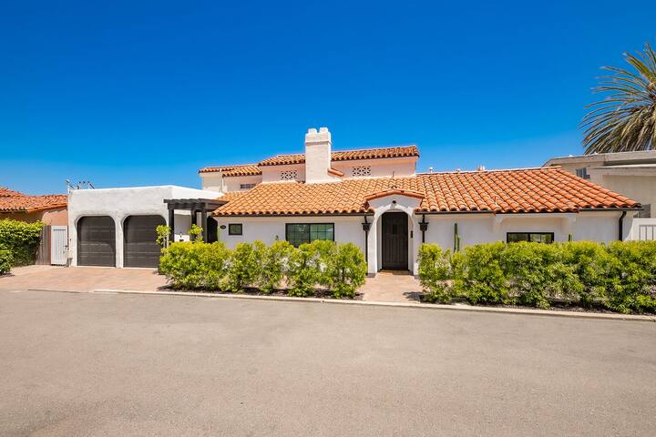 On The Beach Clubhouse – Bayfront beauty gallery image 3